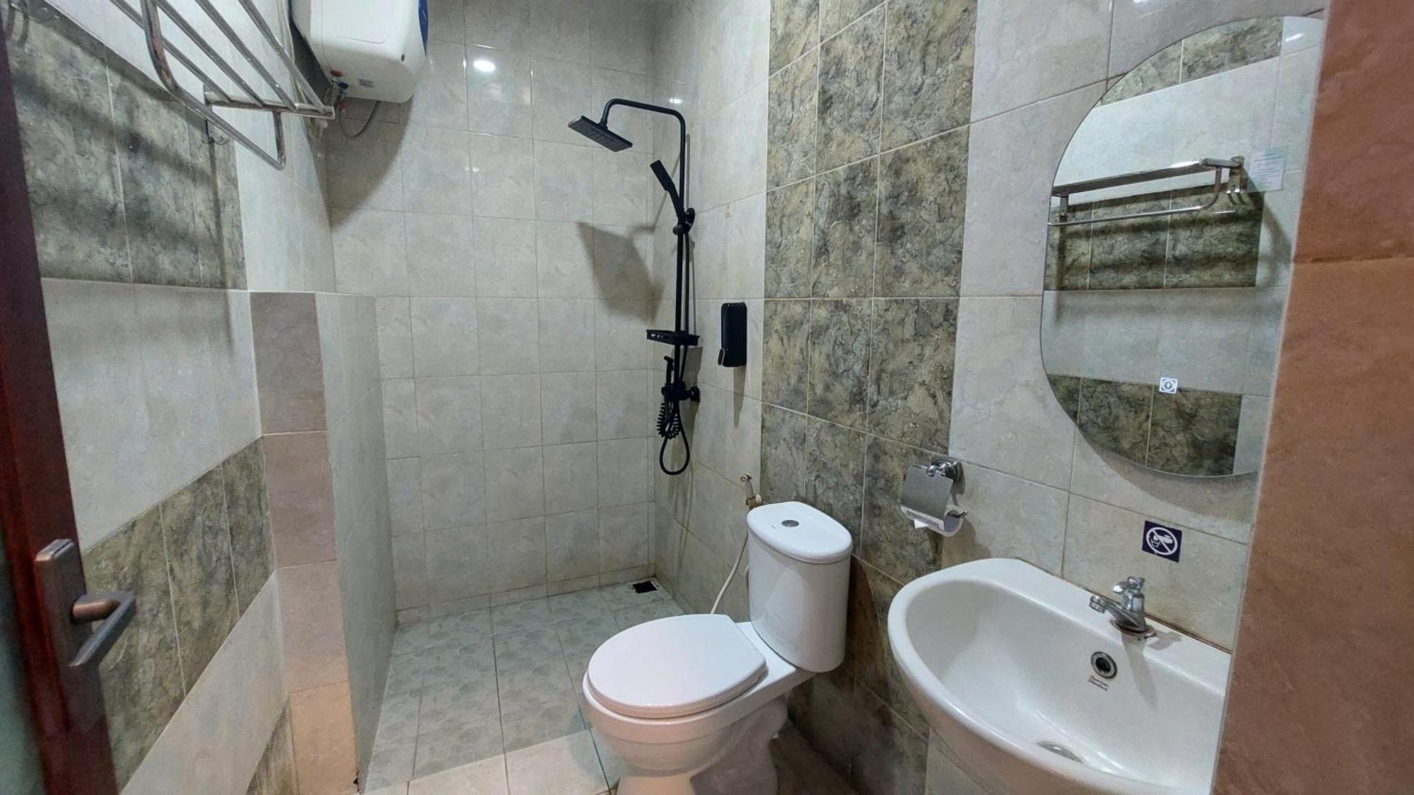 Family Room (4 Adults),1703571068:JPEG